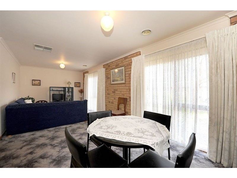 63 Milroy Crescent, Seaford VIC 3198