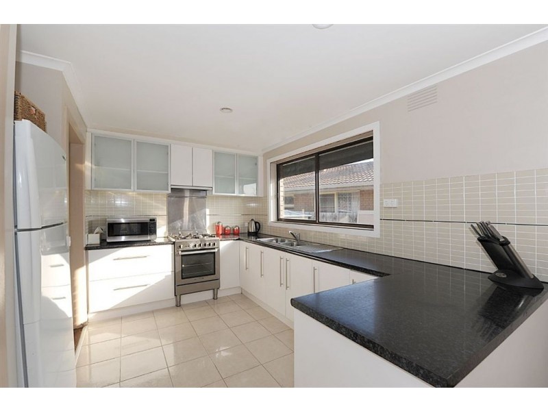 85 Maple Street, Seaford VIC 3198