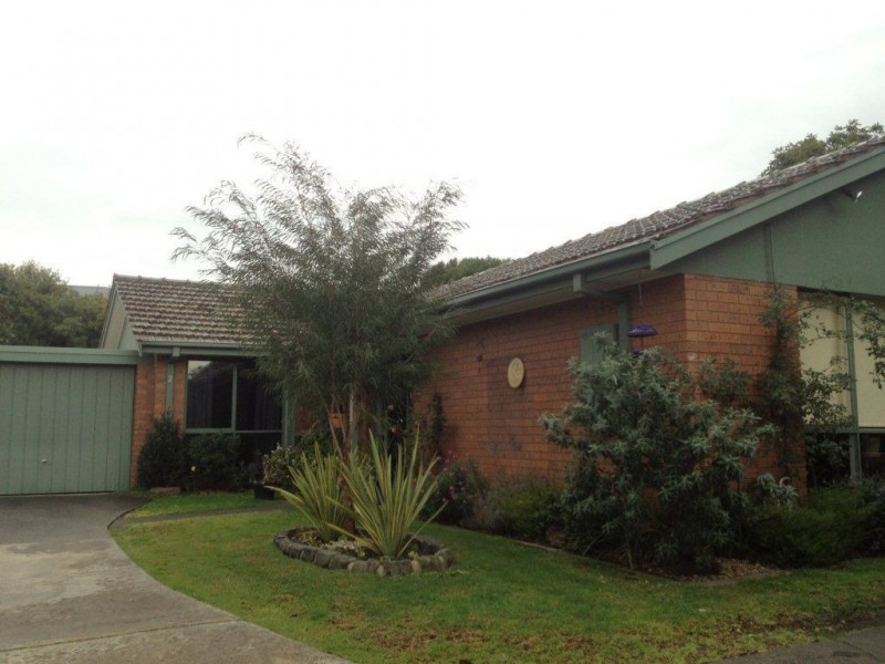 2/11-13 East Road, Seaford VIC 3198
