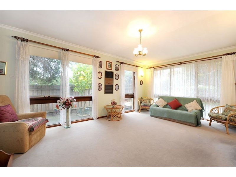 25 Ti-Tree Crescent, Seaford VIC 3198