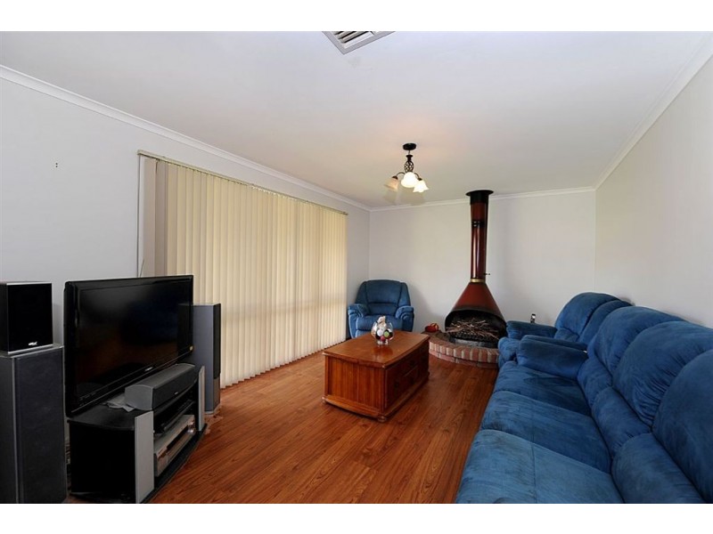 1 Inverness Street, Seaford VIC 3198