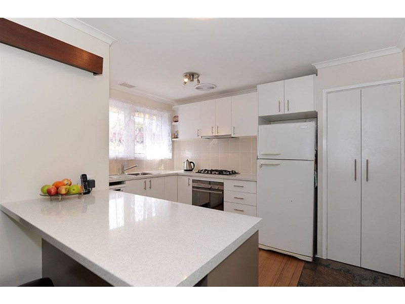 70 Maple Street, Seaford VIC 3198