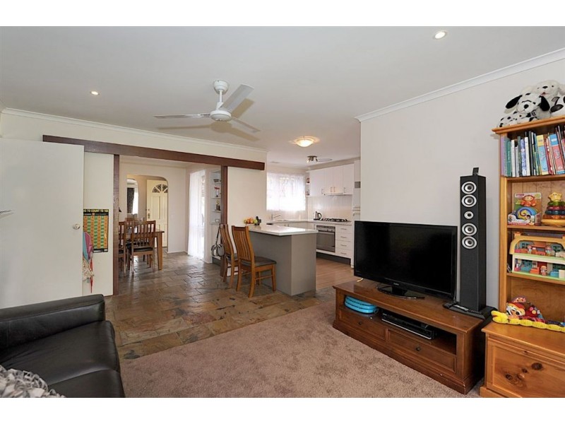 70 Maple Street, Seaford VIC 3198