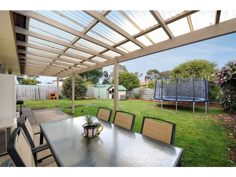 70 Maple Street, Seaford VIC 3198