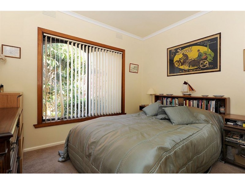 9 Kananook Avenue, Seaford VIC 3198