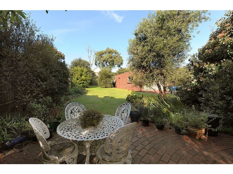 9 Kananook Avenue, Seaford VIC 3198