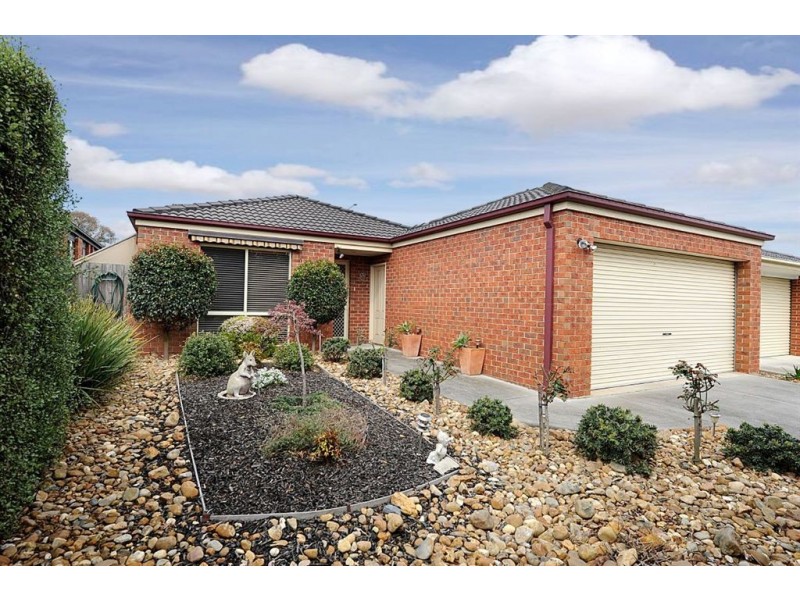 12 Fishburn Place, Cranbourne VIC 3977