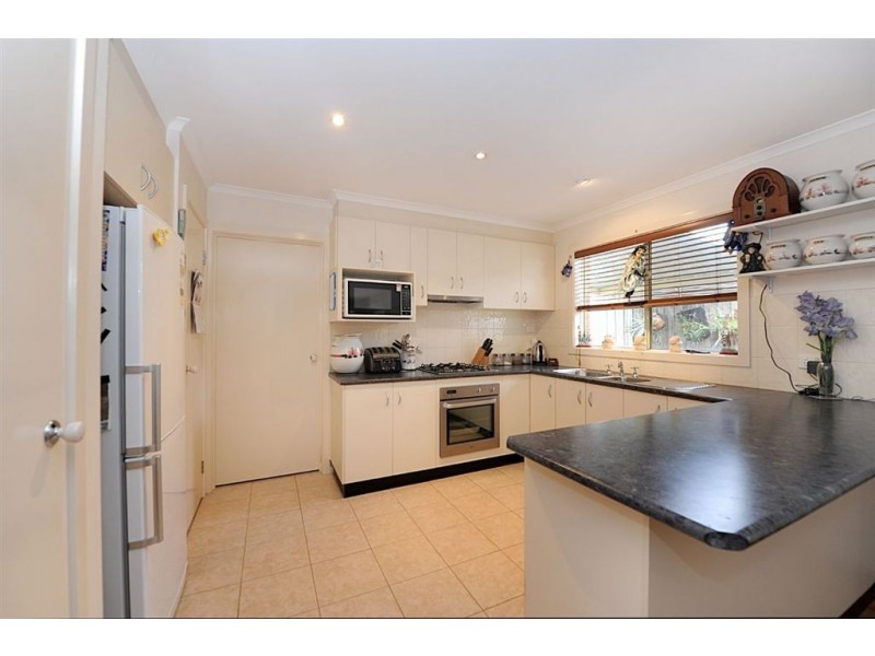 12 Fishburn Place, Cranbourne VIC 3977