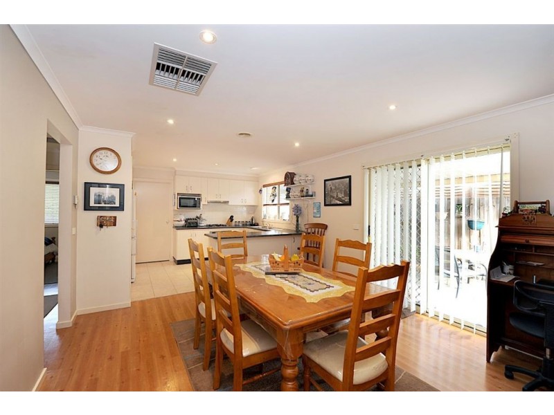 12 Fishburn Place, Cranbourne VIC 3977