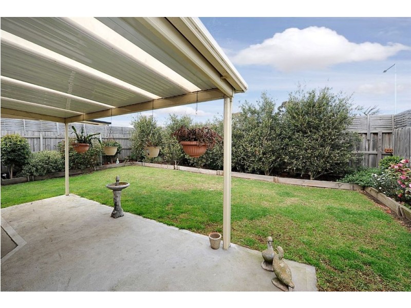 12 Fishburn Place, Cranbourne VIC 3977