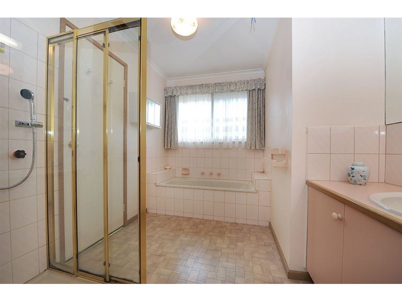 2/16 Charles Street, Seaford VIC 3198