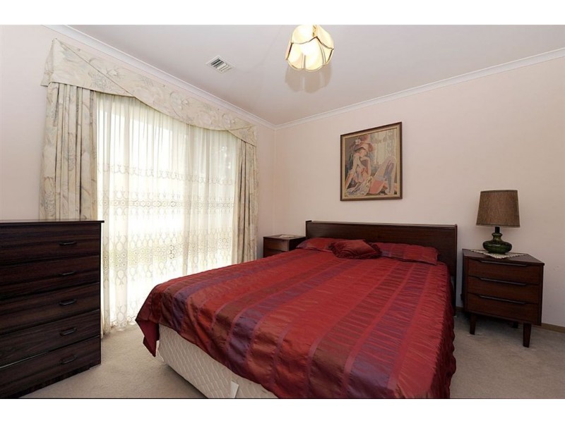 2/16 Charles Street, Seaford VIC 3198