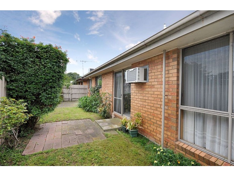 2/16 Charles Street, Seaford VIC 3198