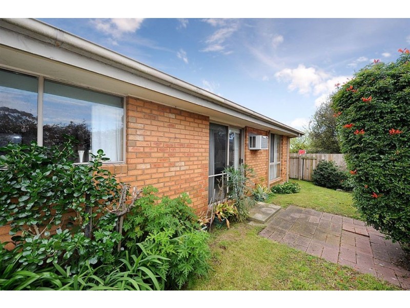 2/16 Charles Street, Seaford VIC 3198