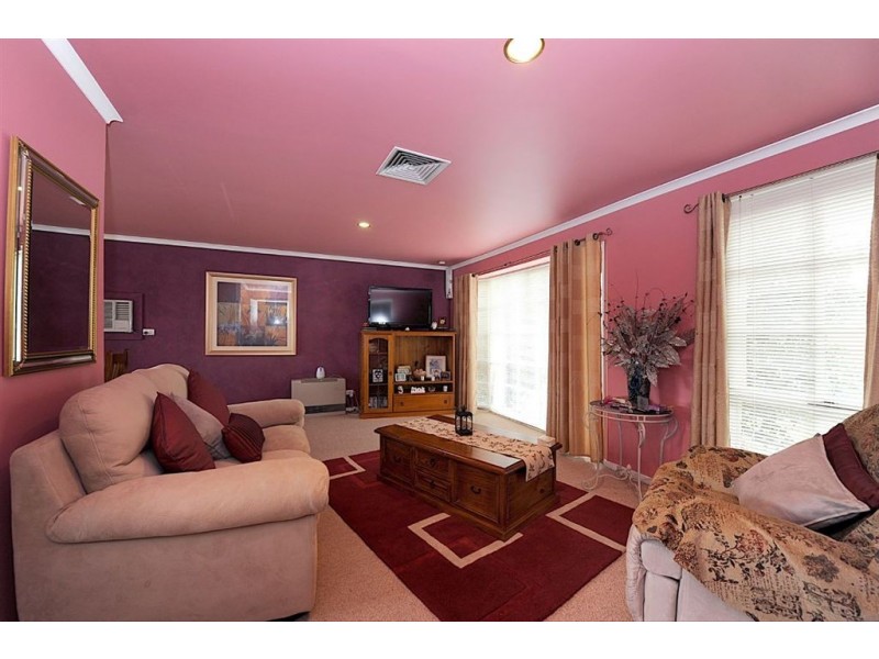 2/35 Weatherston Road, Seaford VIC 3198