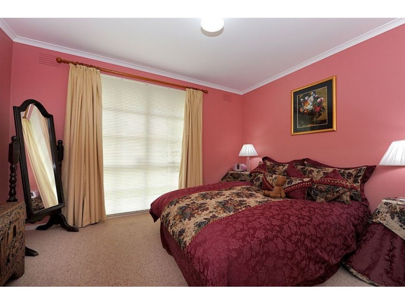 2/35 Weatherston Road, Seaford VIC 3198