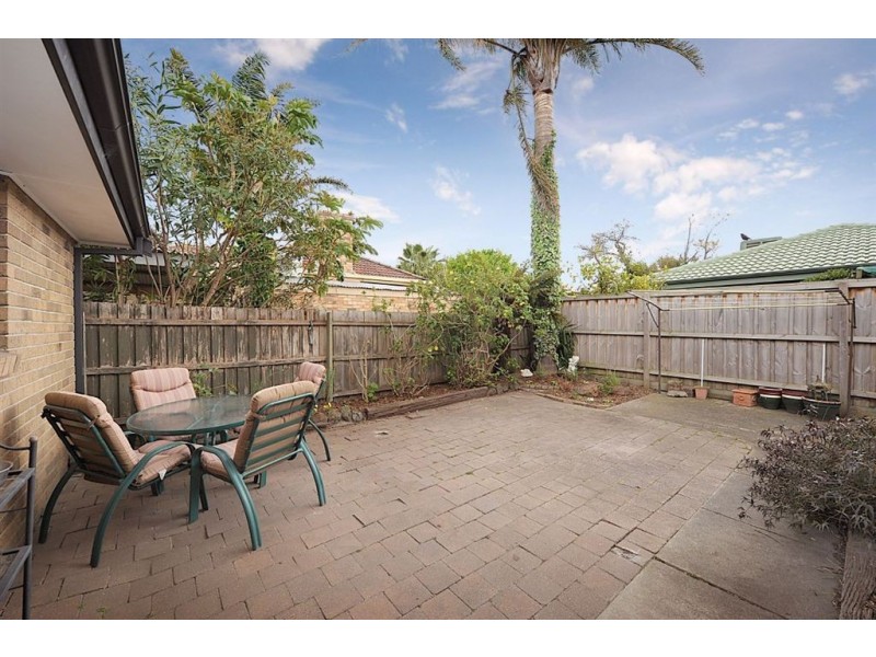 2/35 Weatherston Road, Seaford VIC 3198