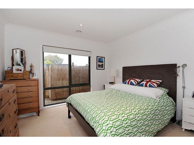 4/1 Johnstone Street, Seaford VIC 3198