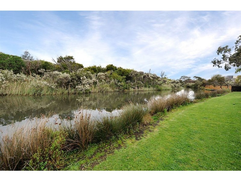 25/99-101 Nepean Highway, Seaford VIC 3198