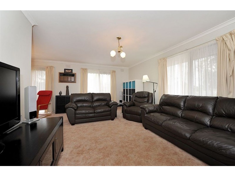 2 McBride Crescent, Seaford VIC 3198