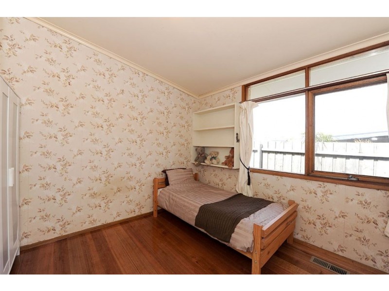 99 Railway Parade, Seaford VIC 3198