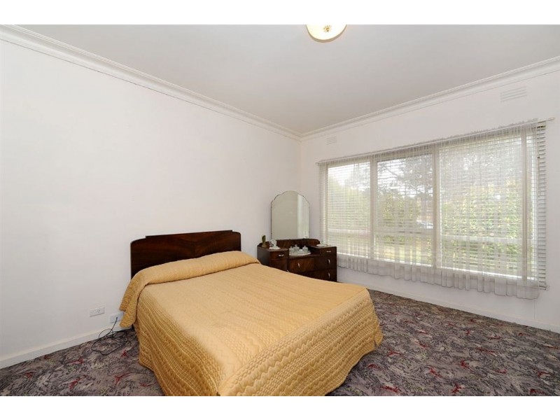 61 Kananook Avenue, Seaford VIC 3198