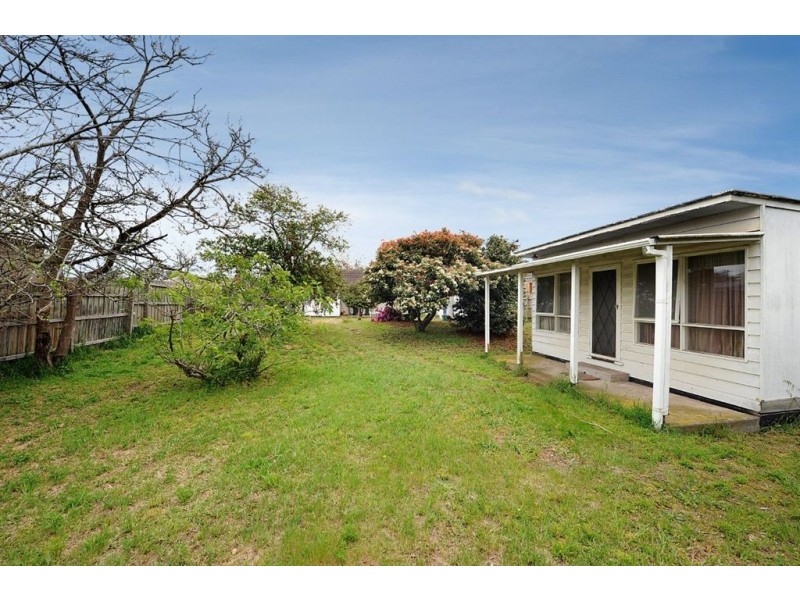 61 Kananook Avenue, Seaford VIC 3198