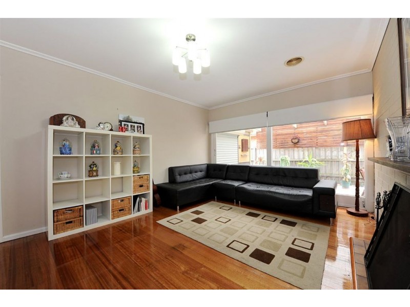 12 Mahoney Crescent, Seaford VIC 3198