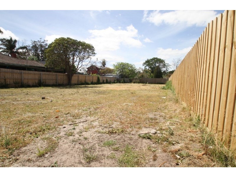 18 Park Street, Seaford VIC 3198