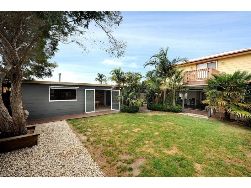 41 Emanuel Drive, Seaford VIC 3198