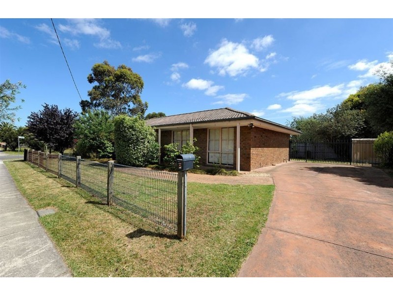 2 Arcadia Street, Carrum Downs VIC 3201