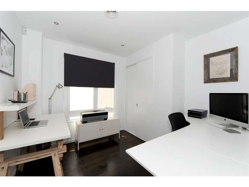 33 Seaford Road, Seaford VIC 3198