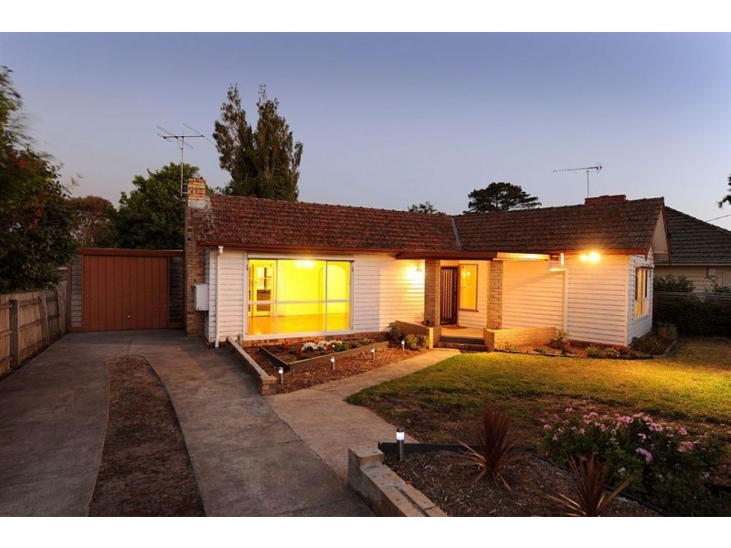 19 Fortescue Avenue, Seaford VIC 3198