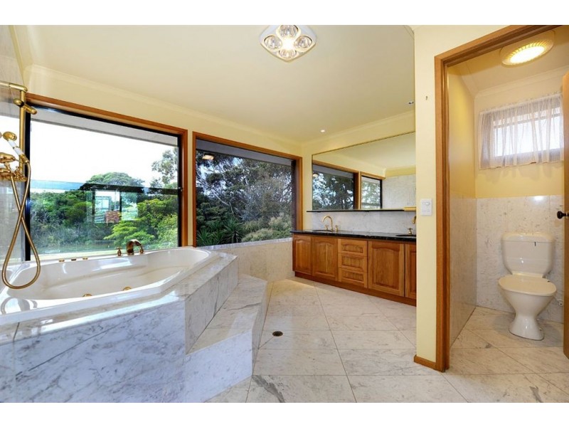 2/98 Nepean Highway, Seaford VIC 3198