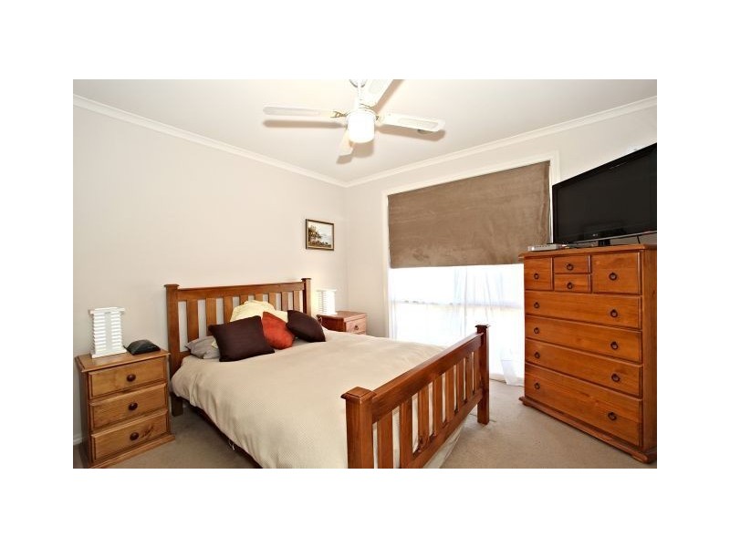 2/64 Fortescue Avenue, Seaford VIC 3198