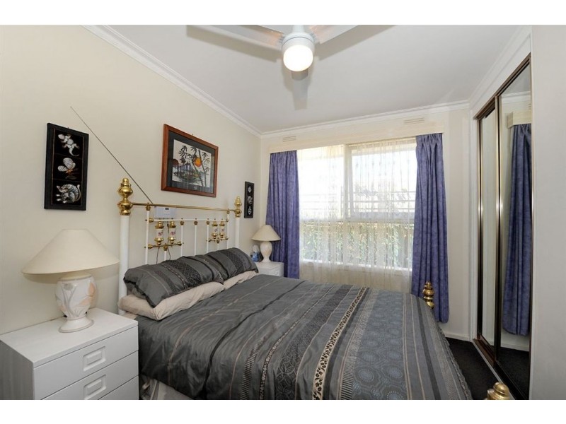 12 Carrington Avenue, Seaford VIC 3198