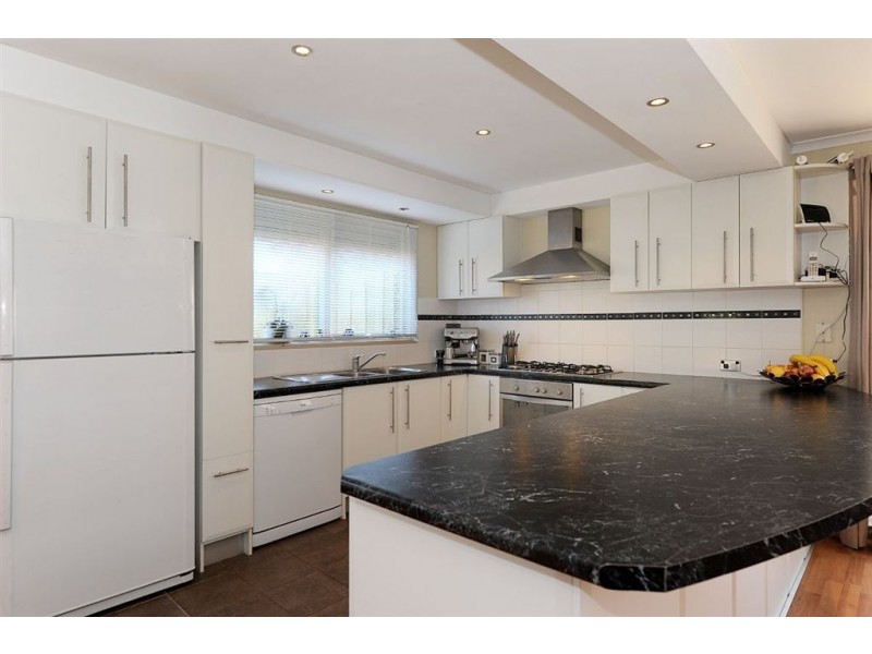 62 Emanuel Drive, Seaford VIC 3198