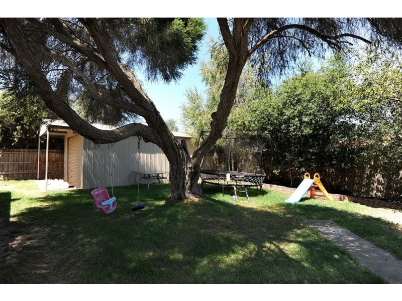 62 Emanuel Drive, Seaford VIC 3198