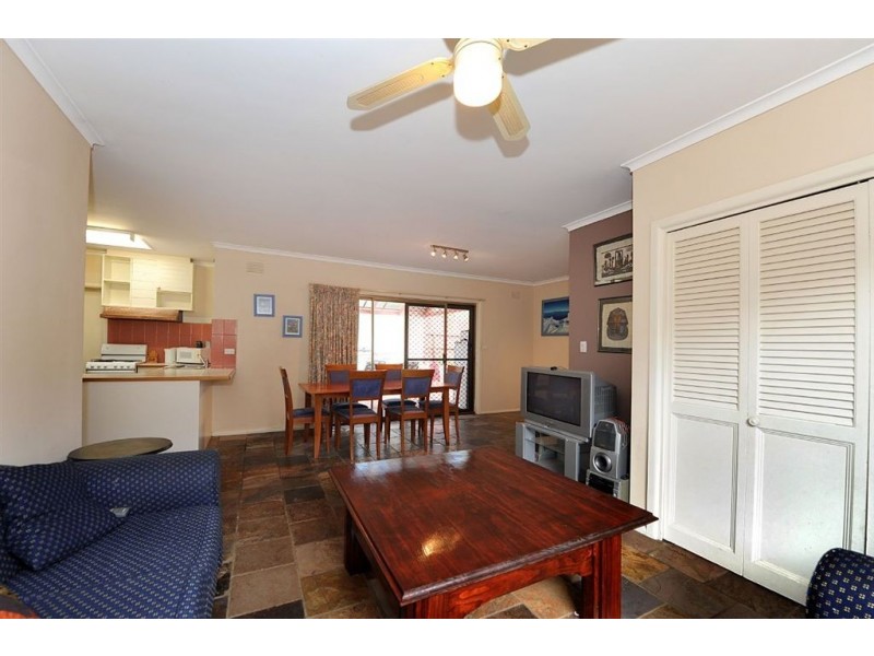 19 Wunalla Road, Seaford VIC 3198