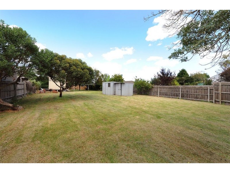 85 East Road, Seaford VIC 3198