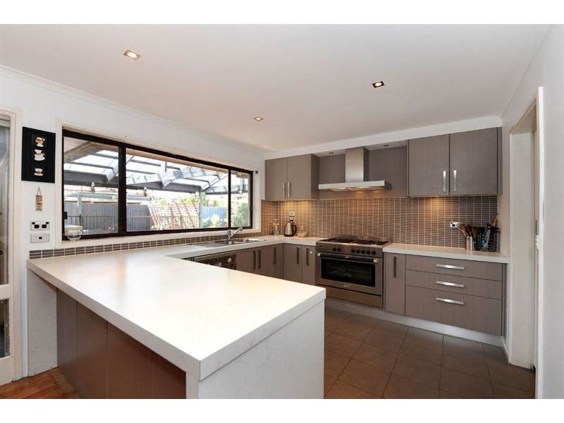25 McBride Crescent, Seaford VIC 3198