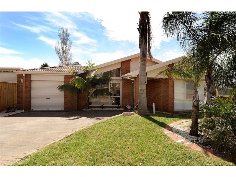 60 Rowellyn Avenue, Carrum Downs VIC 3201