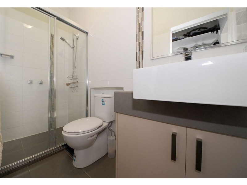 4a Madden Street, Seaford VIC 3198