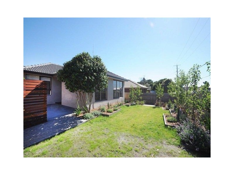 1/384 Frankston Dandenong Road, Seaford VIC 3198