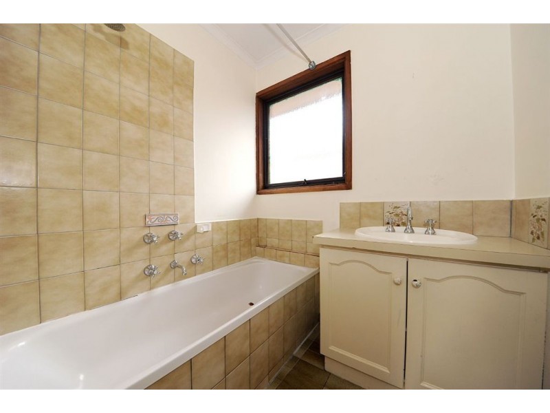 270 Frankston Dandenong Road, Seaford VIC 3198