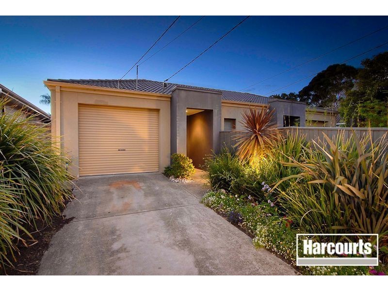 25 Airlie Grove, Seaford VIC 3198