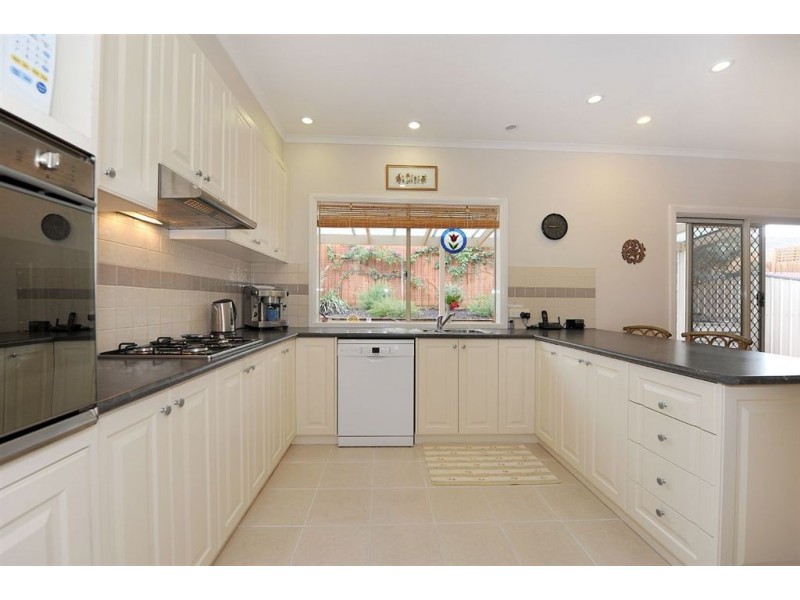 65 Protea Street, Carrum Downs VIC 3201