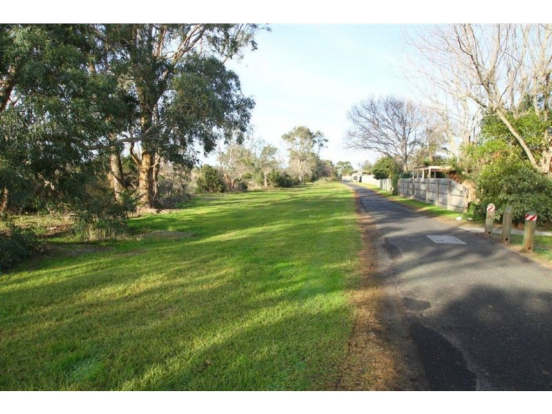 1B Catron Street, Seaford VIC 3198