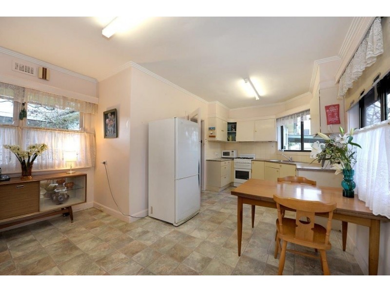 6 Myra Street, Seaford VIC 3198