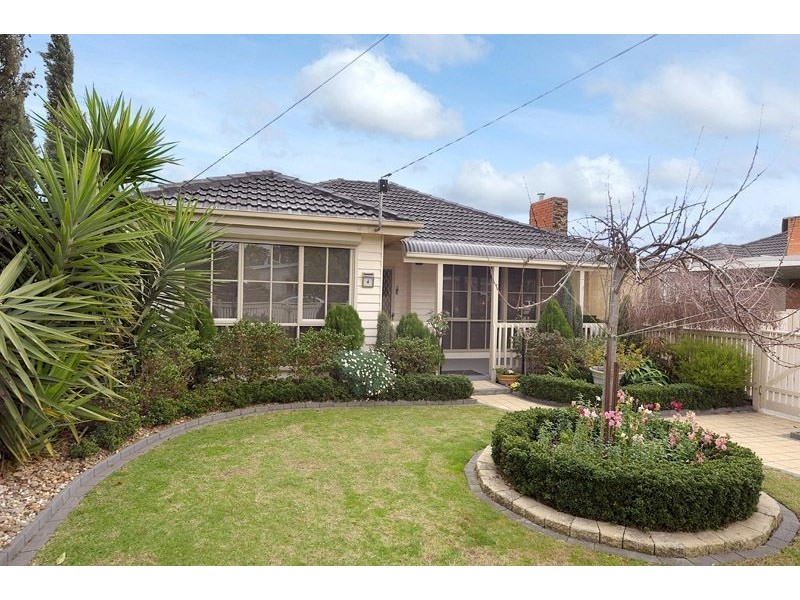 4 Seacrest Avenue, Seaford VIC 3198